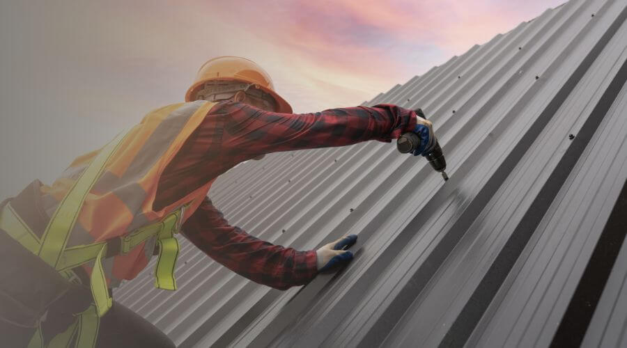 Professional gutter cleaning in Plains, TX